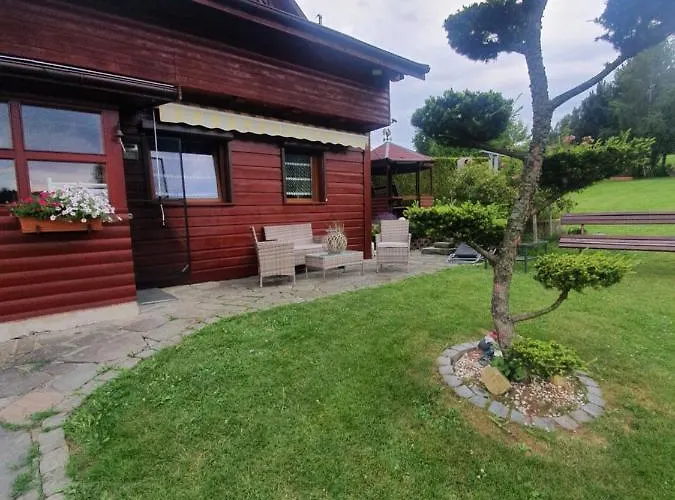 Pod Krolowem بيت للعطل أوسترون